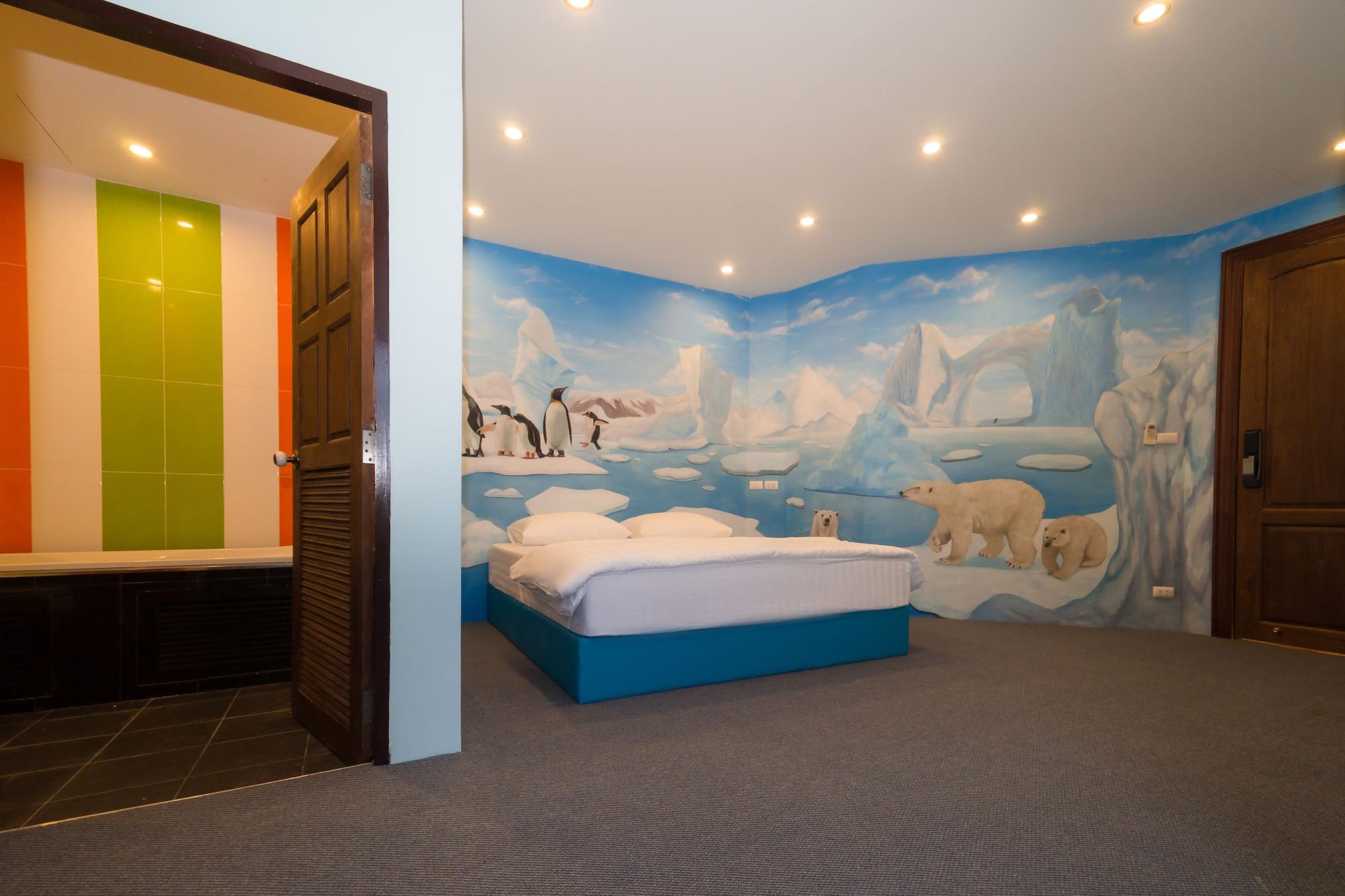Thongtara House Boutique Srinakarin Hotel Bangkok Bagian luar foto
