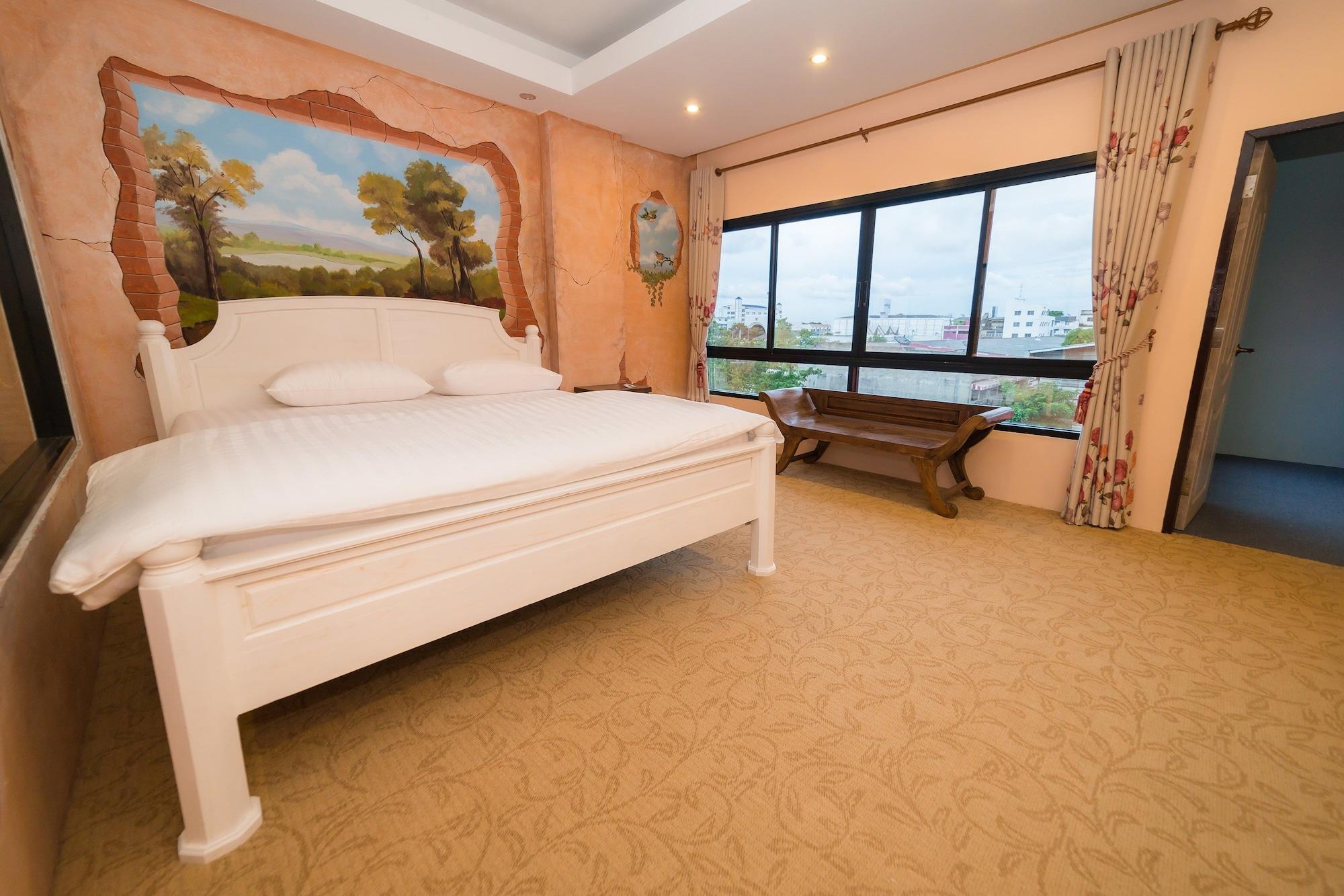 Thongtara House Boutique Srinakarin Hotel Bangkok Bagian luar foto