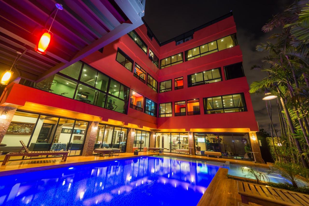 Thongtara House Boutique Srinakarin Hotel Bangkok Bagian luar foto